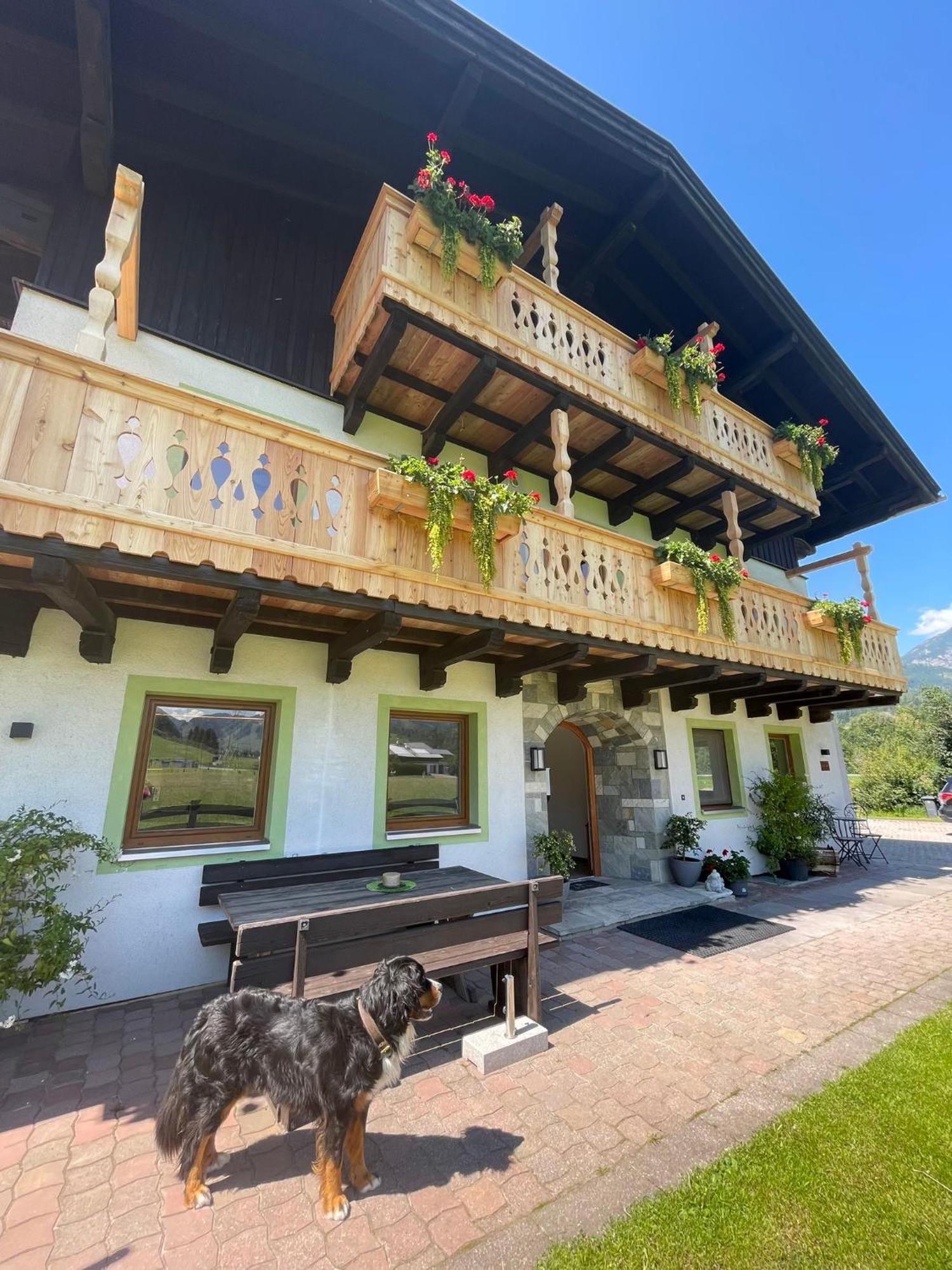 Obermuehlhof Apartment Saalfelden Bagian luar foto