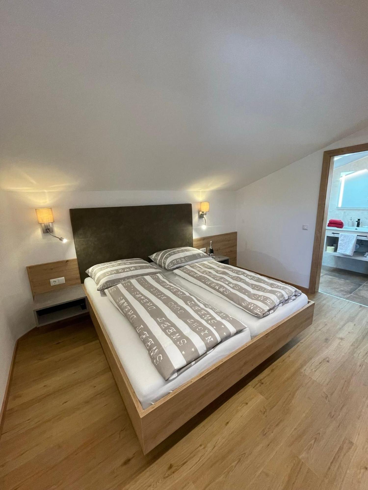 Obermuehlhof Apartment Saalfelden Bagian luar foto